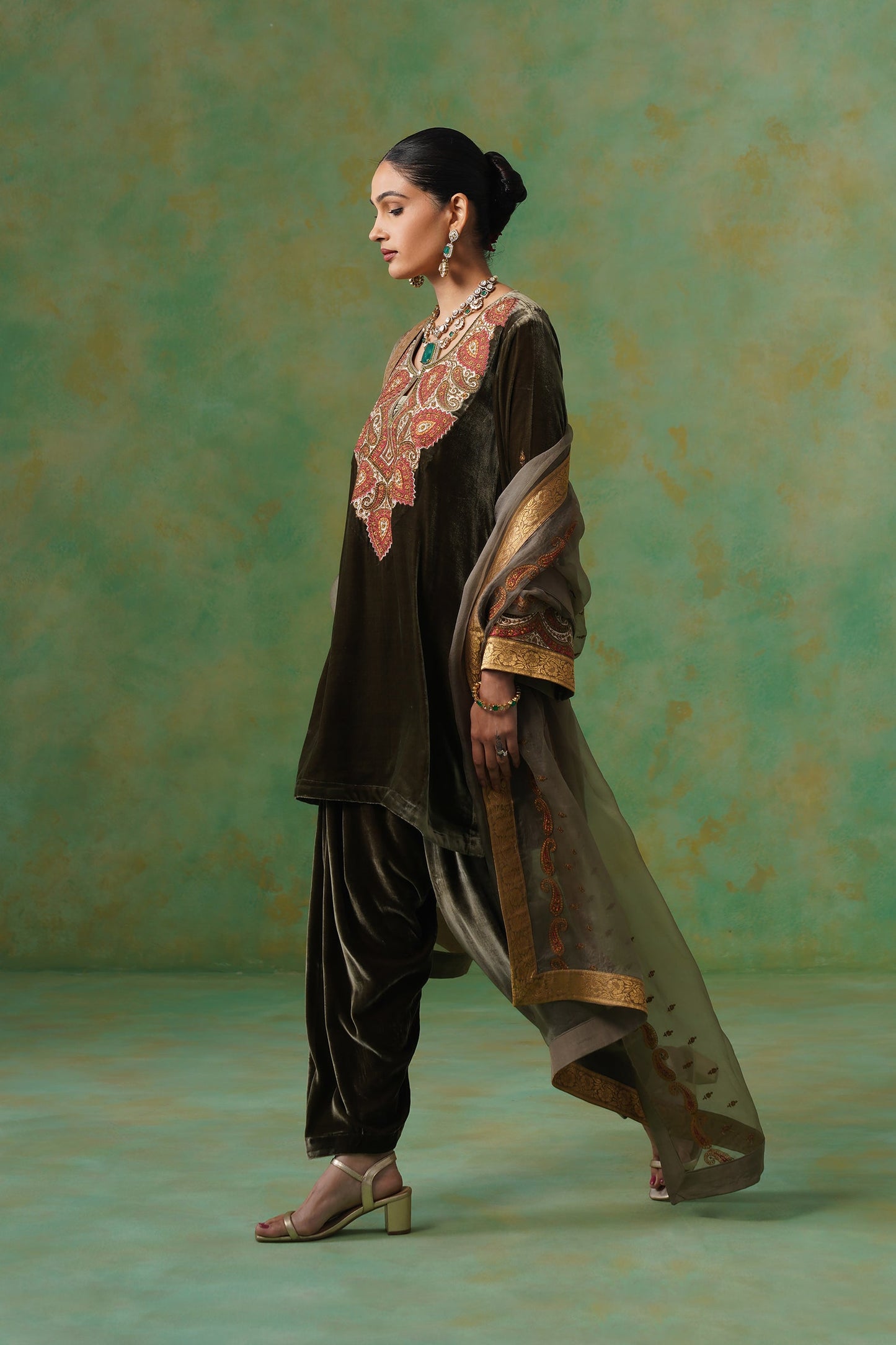 Girija Embroidered Velvet Suit Set - Neetika Chopra