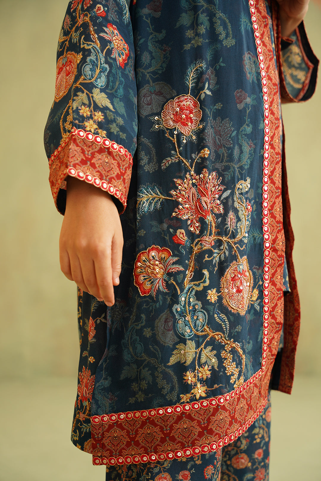 FAYRA HAND EMBROIDERED CREPE MATCHING SET - Neetika Chopra
