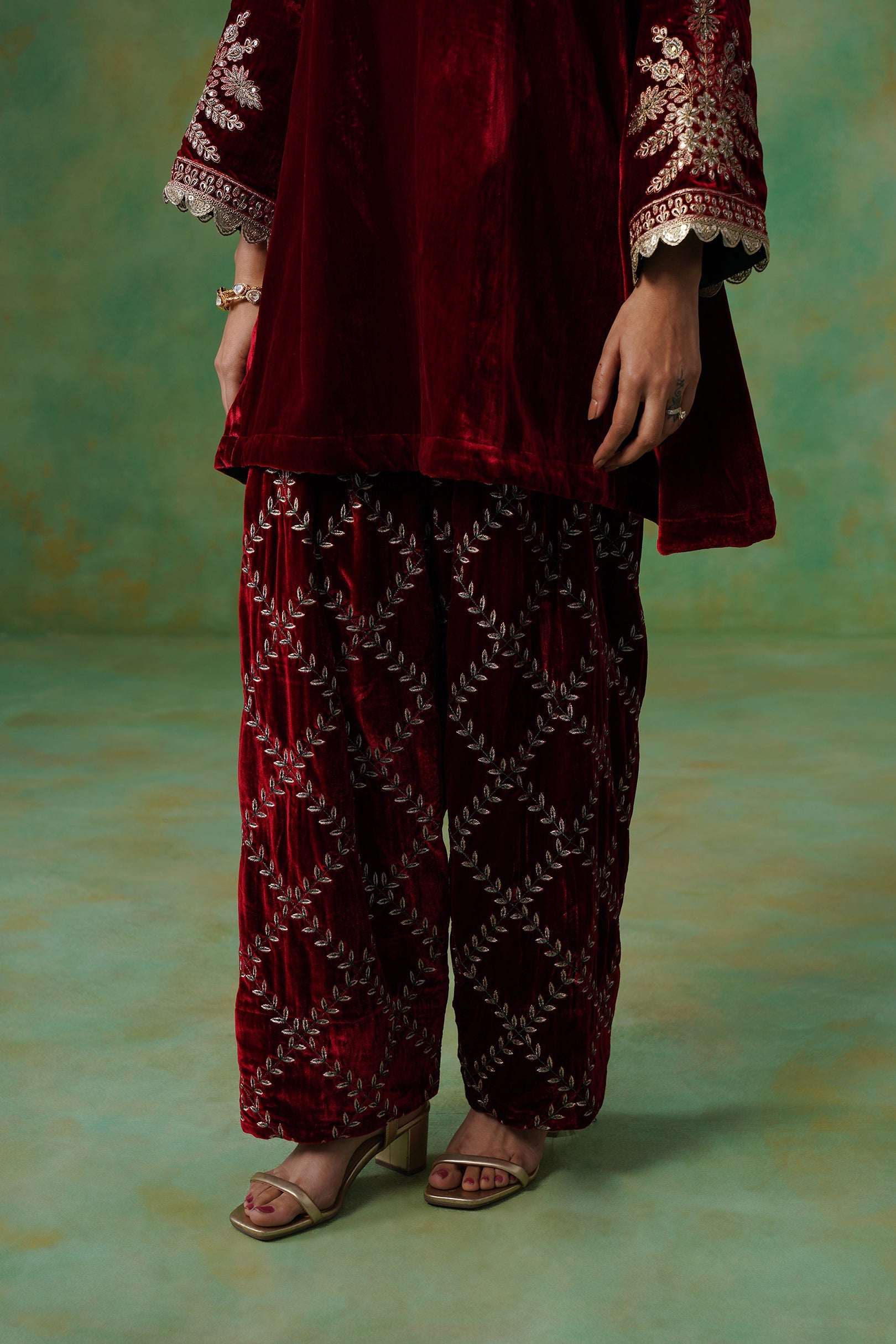 Kashvi Velvet Embroidered Suit Set - Neetika Chopra