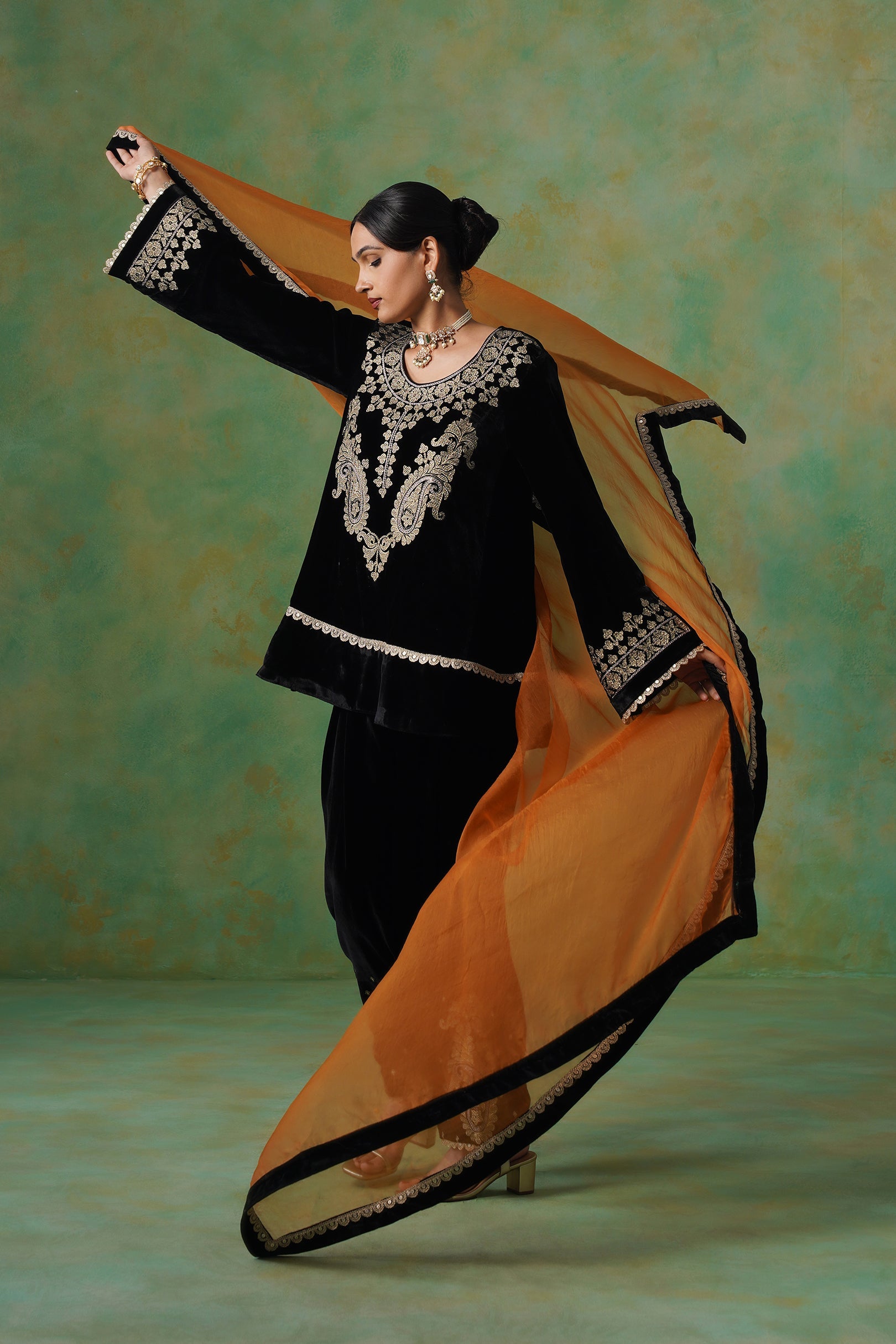 Kavya Embroidered Velvet Suit Set - Neetika Chopra