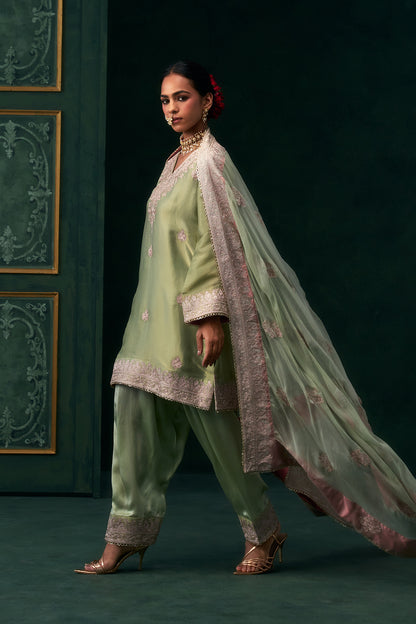 Saira Chanderi Satin Embroidered Suit Set