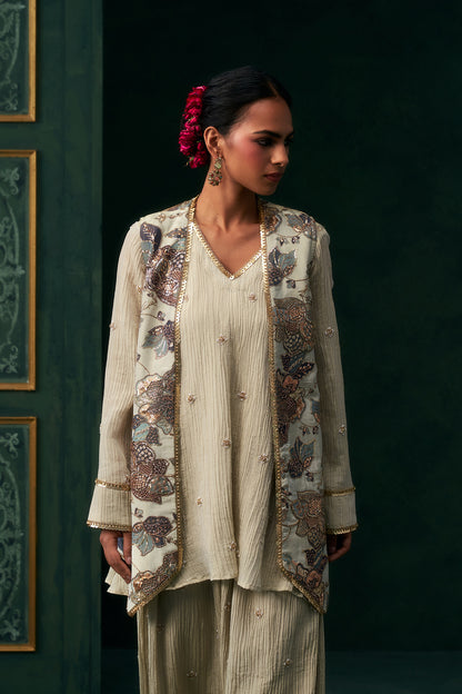 Yashvi Crinkled Tissue Embroidered Jacket Set