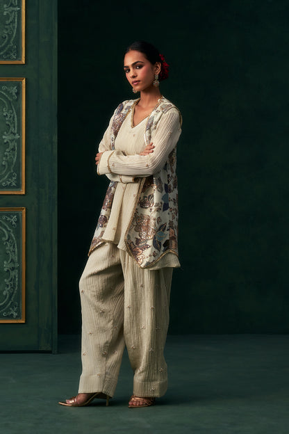 Yashvi Crinkled Tissue Embroidered Jacket Set