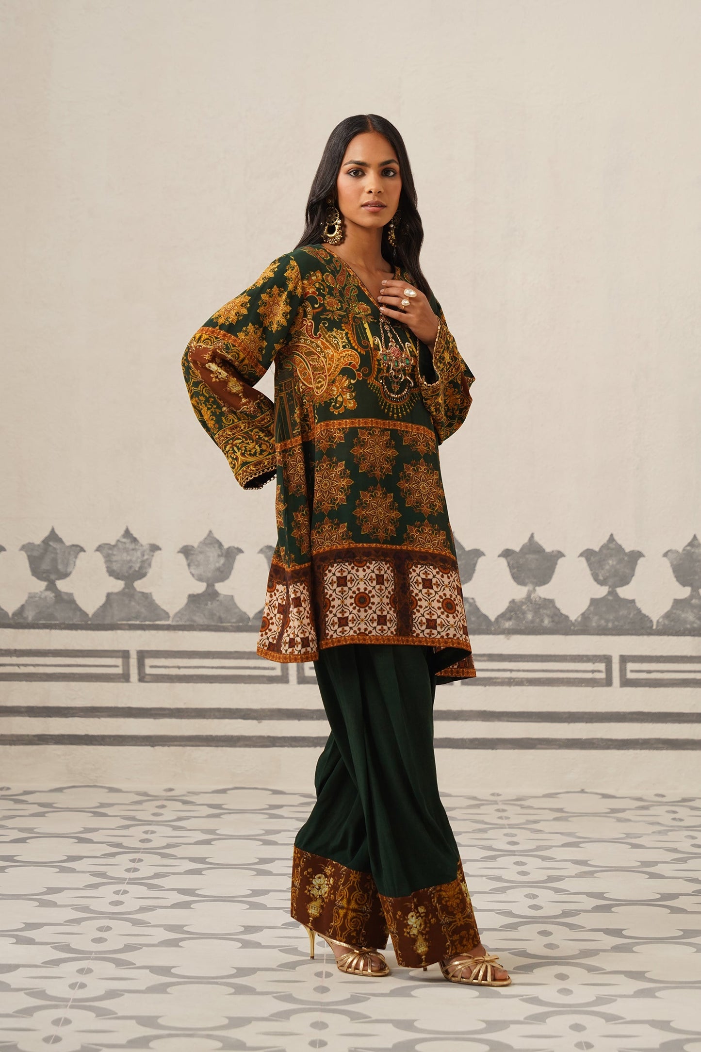 Arya Crepe Hand Embroidered Suit Set