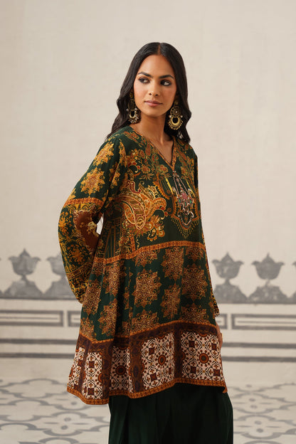 Arya Crepe Hand Embroidered Suit Set