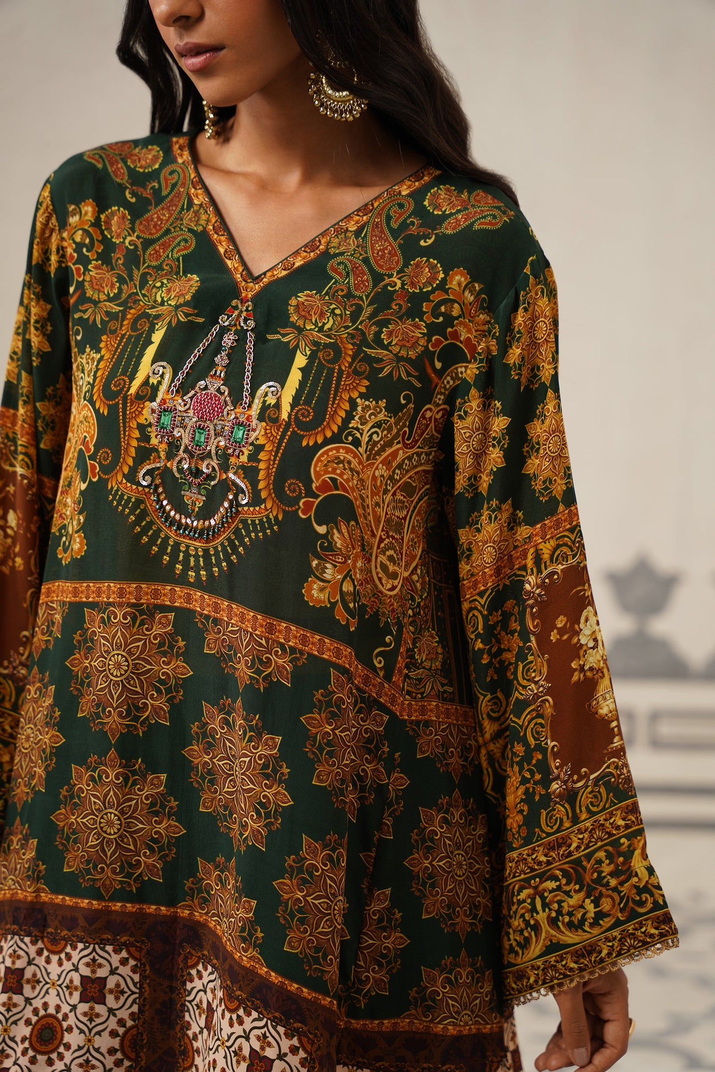 Arya Crepe Hand Embroidered Suit Set