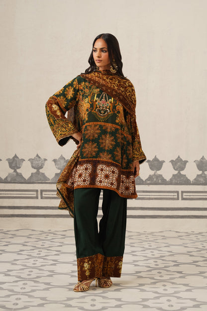 Arya Crepe Hand Embroidered Suit Set