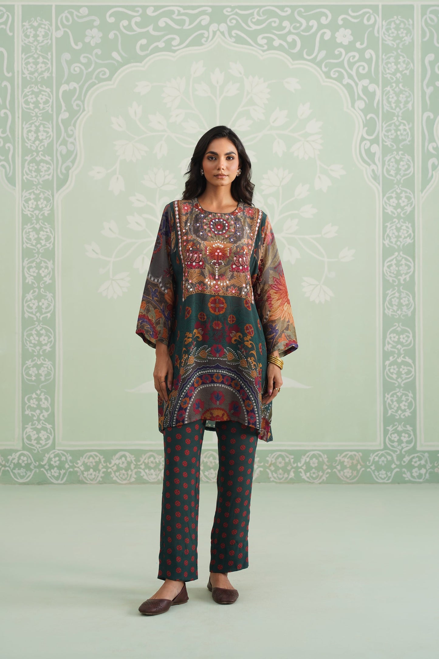 Kinni Printed Hand Embroidered Crepe Matching Set - Neetika Chopra