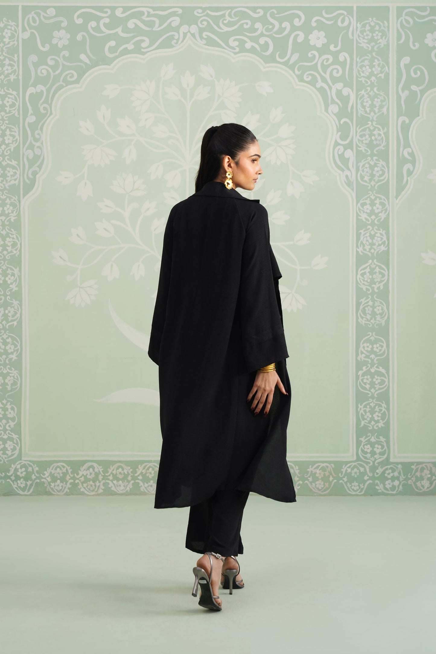 Black Suzane Hammer Crepe Matching Set - Neetika Chopra
