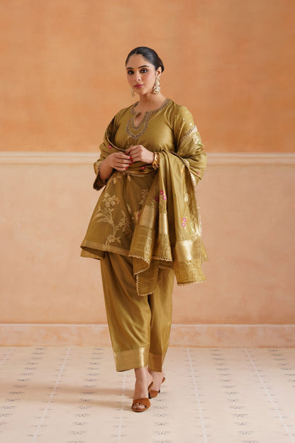 Koyel Chanderi Hand Embroidered Suit Set - Neetika Chopra