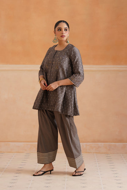 Thanishka Chanderi Embroidered Matching Set - Neetika Chopra