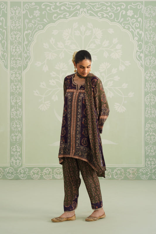 Mehza Hand Embroidered Crepe Matching Set - Neetika Chopra