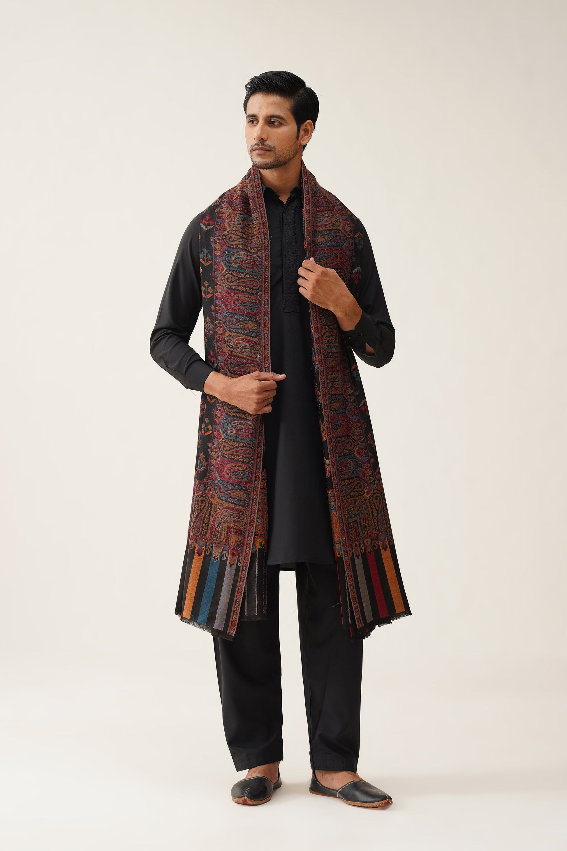 Mens Black Kaani Woollen Dusala - Neetika Chopra