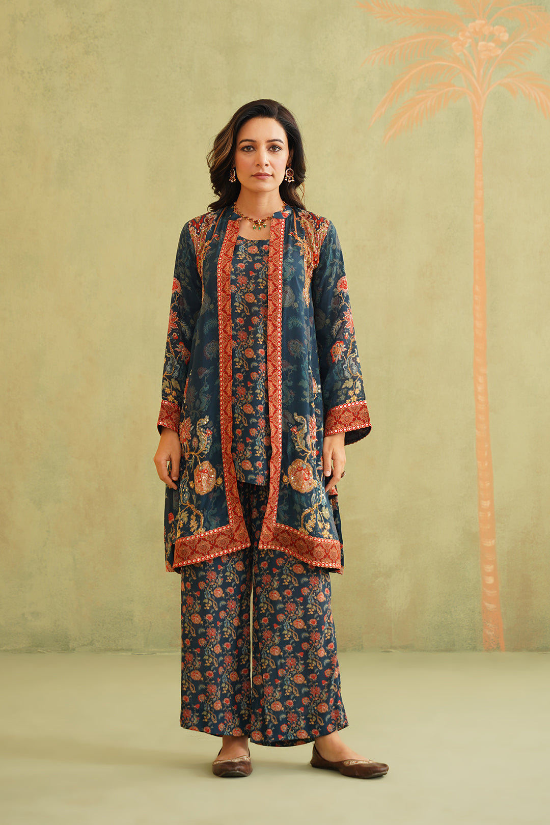 FAYRA HAND EMBROIDERED CREPE MATCHING SET - Neetika Chopra