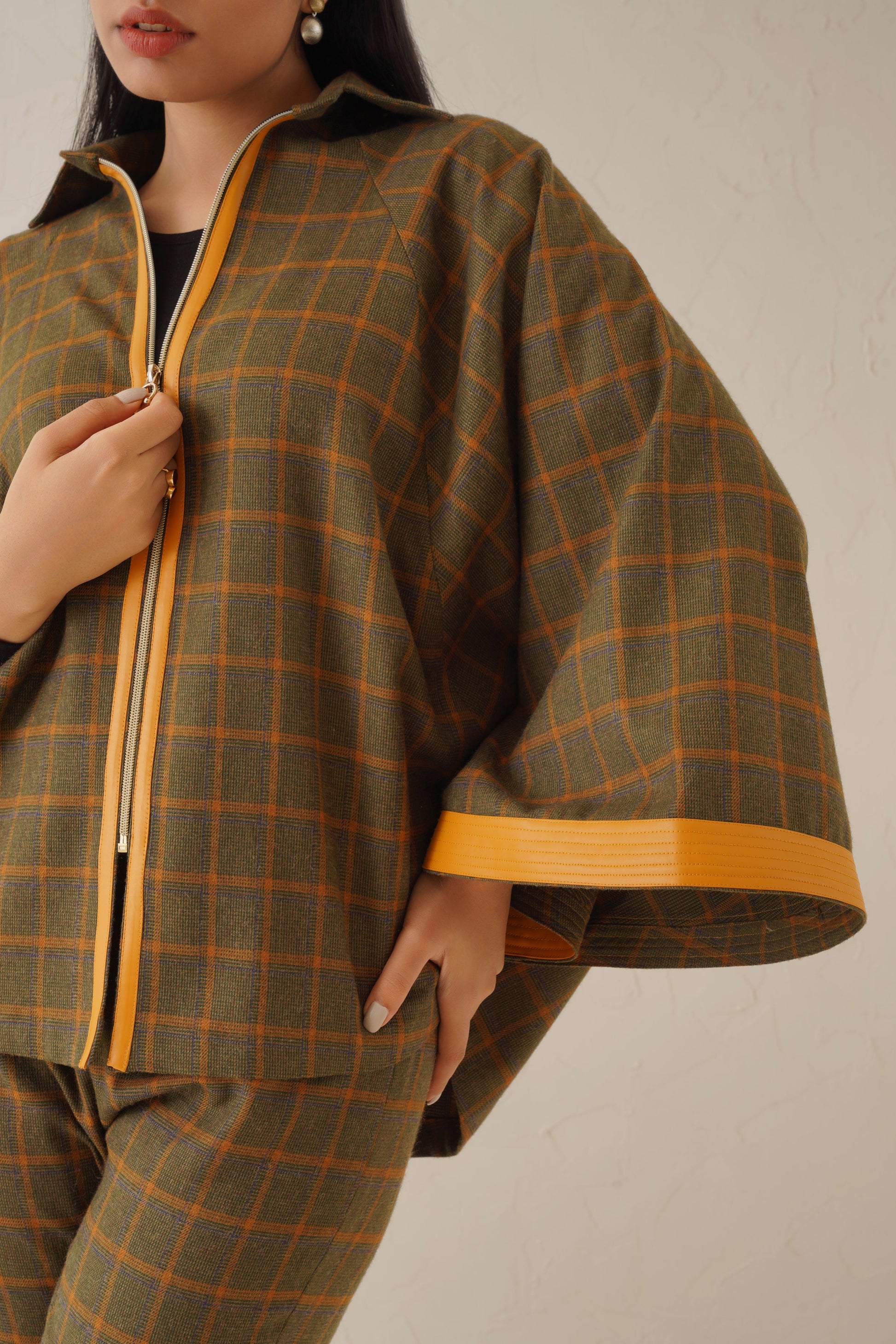 Iroko Cape Set - Neetika Chopra