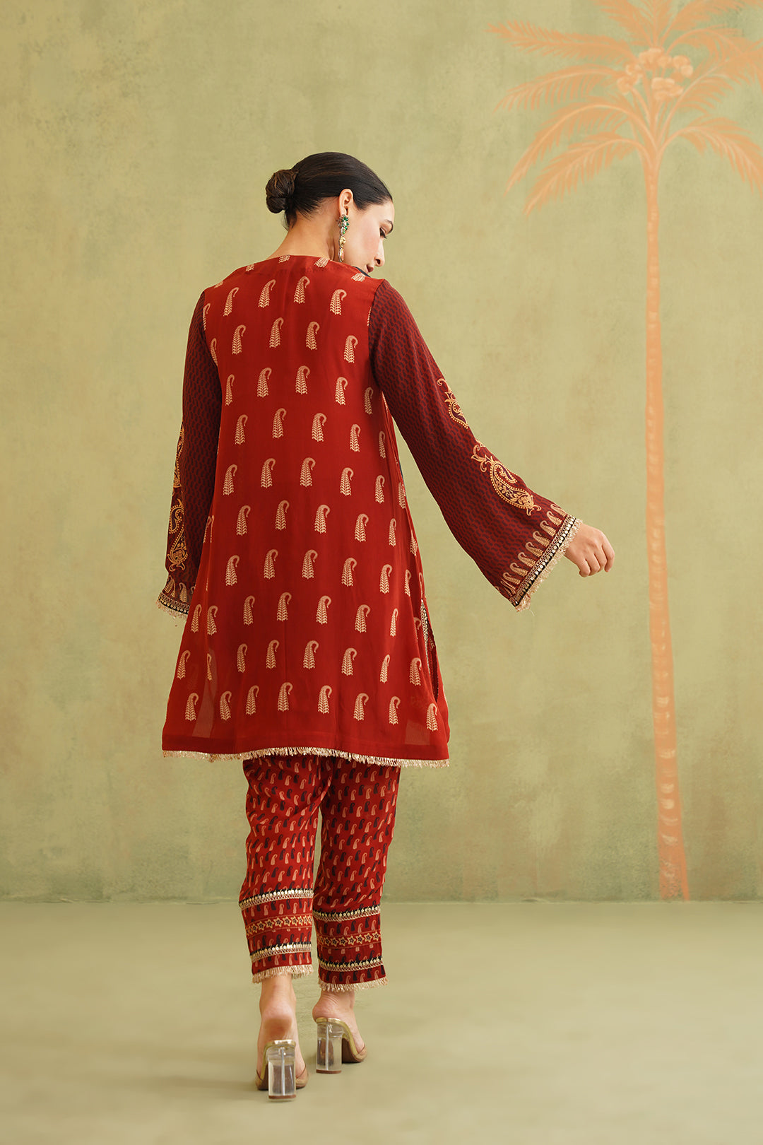SABA Hand Embroidered Crepe Matching Set - Neetika Chopra