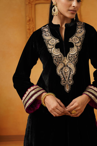 Nadia Velvet Emboidered Kurta Set - Neetika Chopra