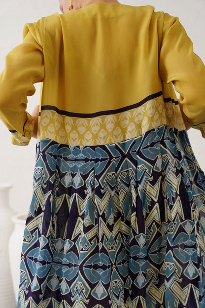 Daisy Daze Printed Crepe Set - Neetika Chopra